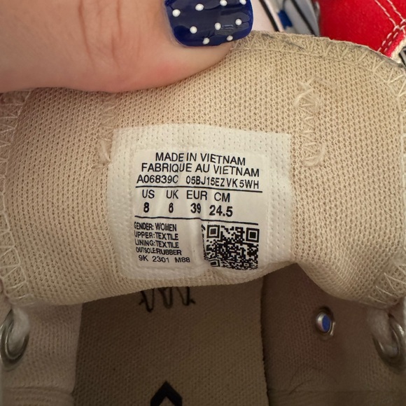 Red Platform Converse - Picture 6 of 6